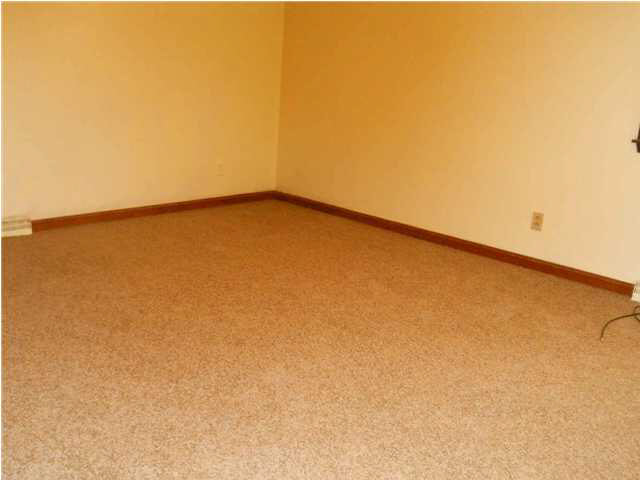 8055 Chestnut Dr, Newburgh, IN 47630 photo 9