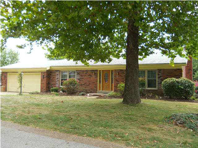 8055 Chestnut Dr, Newburgh, IN 47630 photo 1