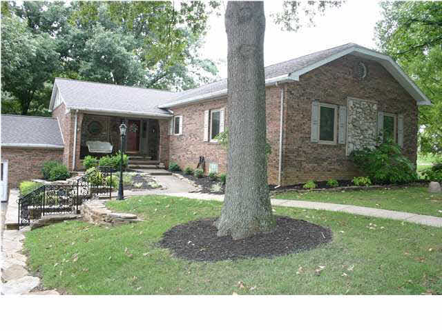 1961 Indian Mounds Blvd, Evansville, IN 47715 photo 1
