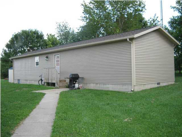 481 E 750 S, Fort Branch, IN 47648 photo 1