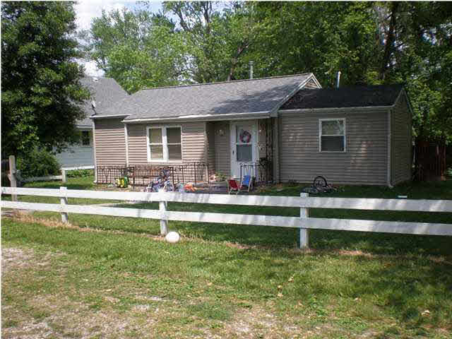 108 S Jefferson St, Princeton, IN 47670 photo 1