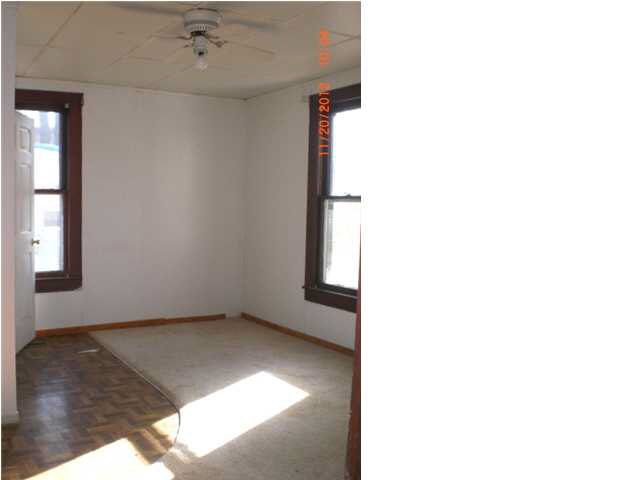 201 E Washington St, Chandler, IN 47610 photo 10