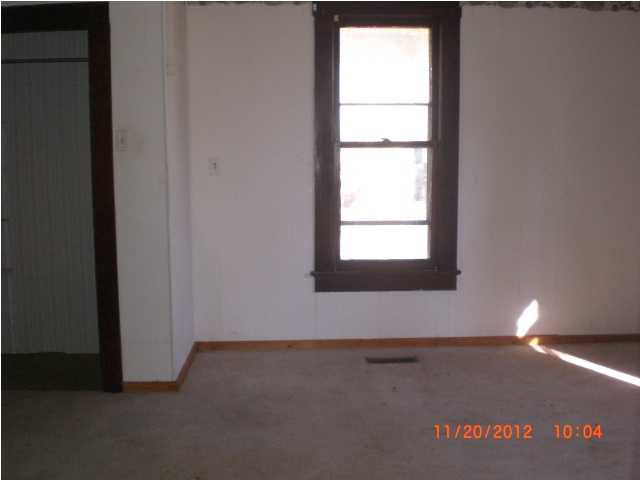201 E Washington St, Chandler, IN 47610 photo 13