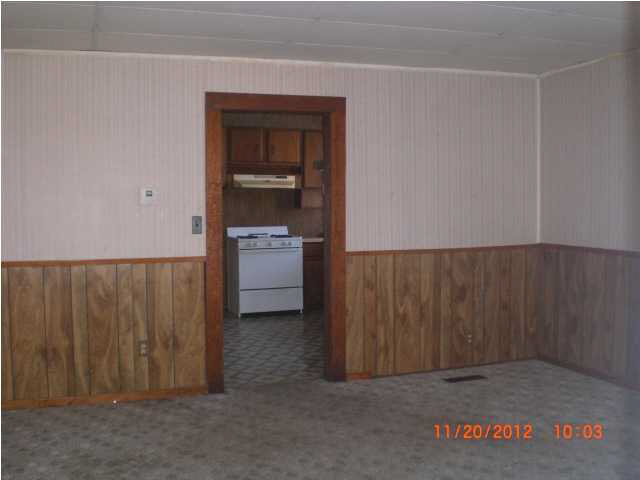 201 E Washington St, Chandler, IN 47610 photo 6