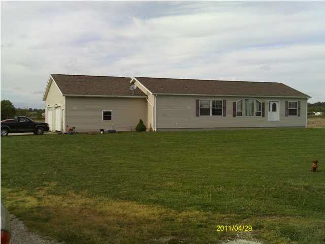 8470 E 1250 N, Odon, IN 47562 photo 1