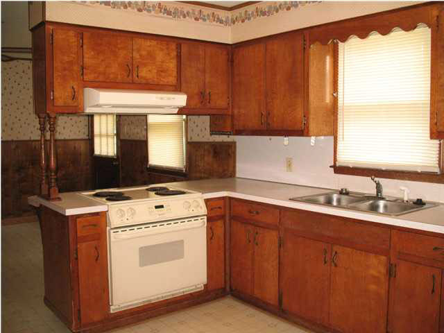 821 33rd St, Tell City, IN 47586 photo 4