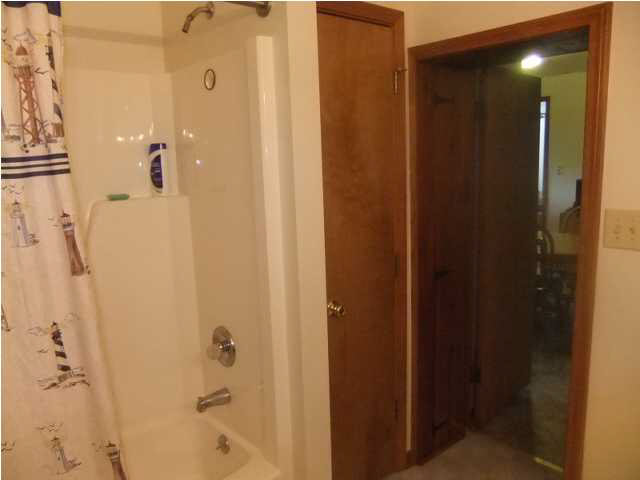 203 W Columbia St, Evansville, IN 47710 photo 12