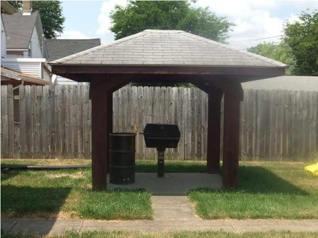 203 W Columbia St, Evansville, IN 47710 photo 8