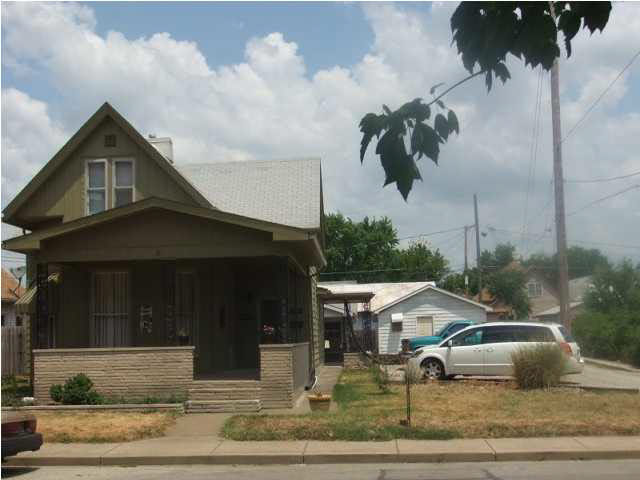 203 W Columbia St, Evansville, IN 47710 photo 3