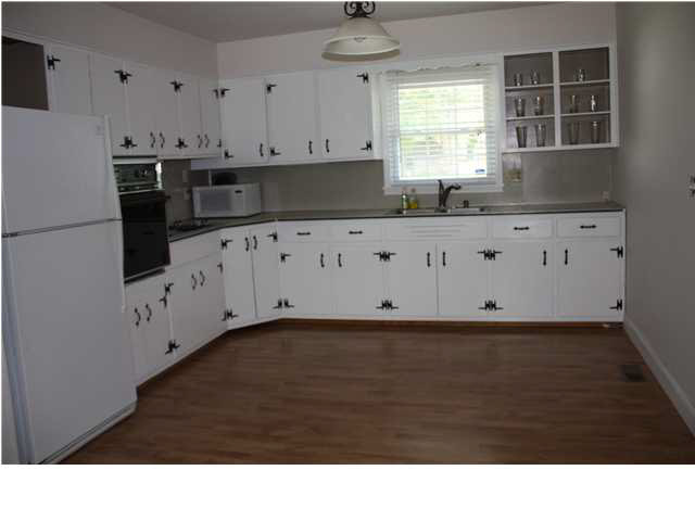 1 W Bujey Dr, Evansville, IN 47710 photo 7