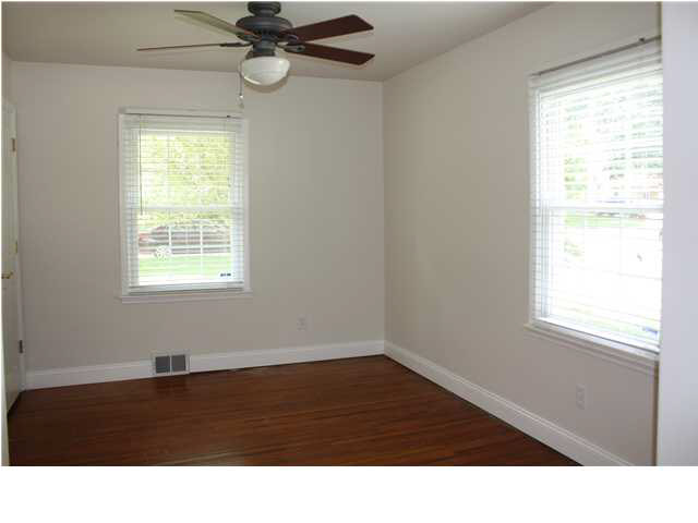 1 W Bujey Dr, Evansville, IN 47710 photo 8