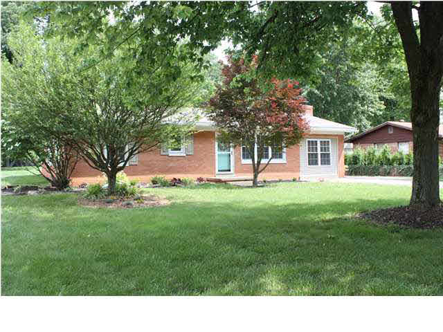1 W Bujey Dr, Evansville, IN 47710 photo 2