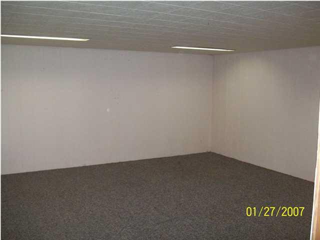 563 S Spring St, Princeton, IN 47670 photo 16