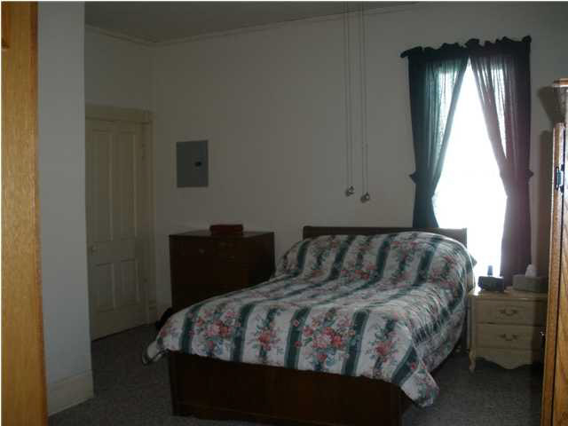 628 S Race St, Princeton, IN 47670 photo 6