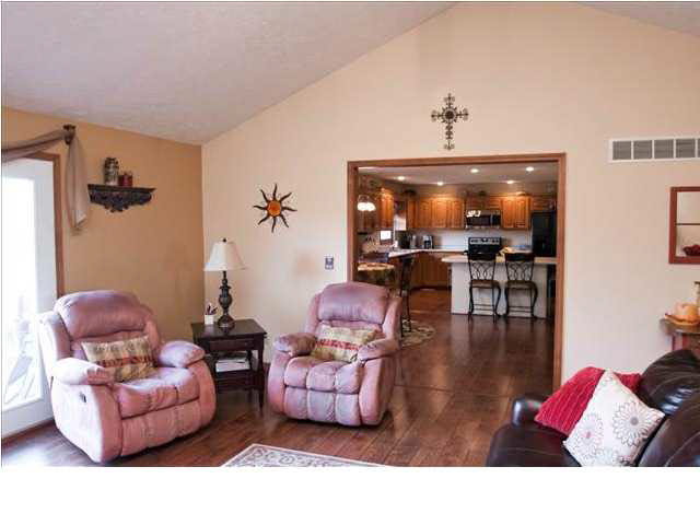4900 N Posey County Line Rd, Evansville, IN 47720 photo 8