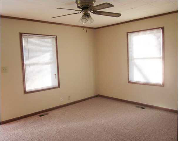 2328 E Riverside Dr, Evansville, IN 47714 photo 7