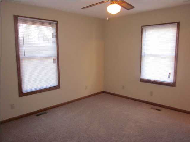 2328 E Riverside Dr, Evansville, IN 47714 photo 10