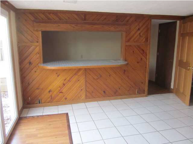 2328 E Riverside Dr, Evansville, IN 47714 photo 6