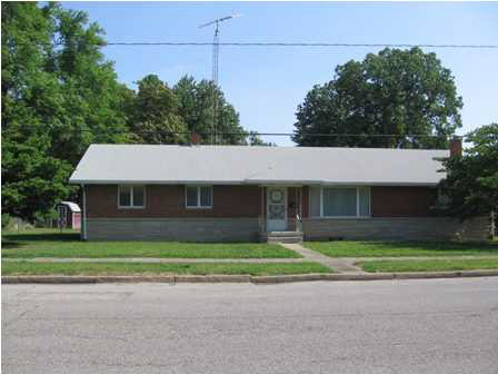 206 E 2nd St, Huntingburg, IN 47542 photo 1