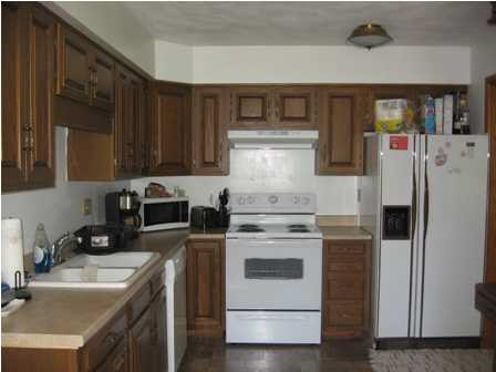 206 E 2nd St, Huntingburg, IN 47542 photo 2