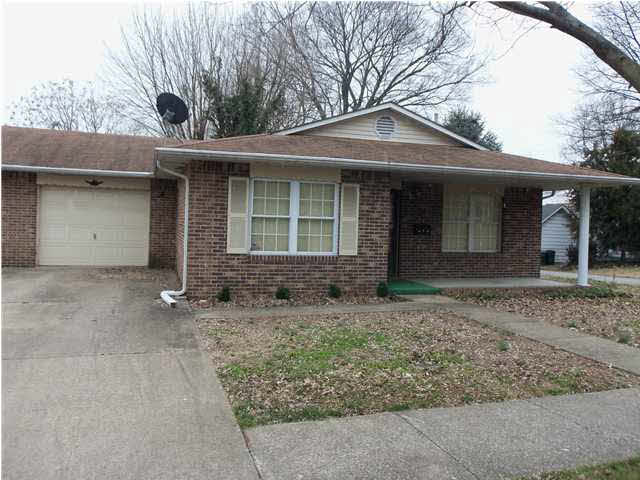 1007 E Walnut St, Washington, IN 47501 photo 1
