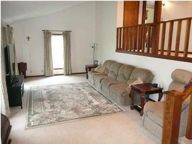 10930 N Green River Rd, Evansville, IN 47725 photo 2