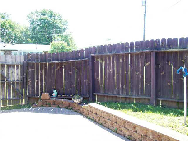 300 Hill Ct, Washington, IN 47501 photo 12