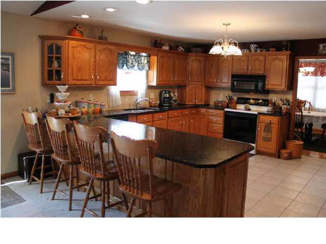 4343 S Ridge Ln, Washington, IN 47501 photo 2