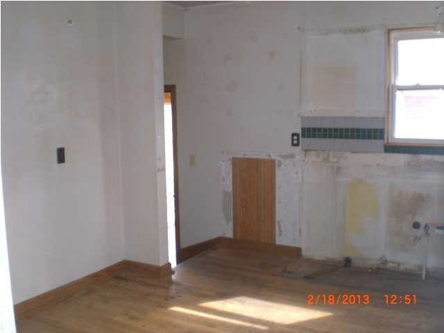 1629 E Blackford Ave, Evansville, IN 47714 photo 4