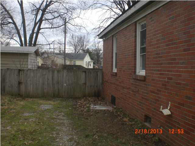 1629 E Blackford Ave, Evansville, IN 47714 photo 10