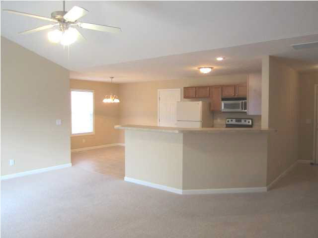 10557 Tecumseh Dr, Newburgh, IN 47630 photo 5