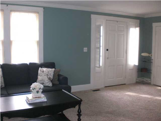 203 Cypress St, Newburgh, IN 47630 photo 4
