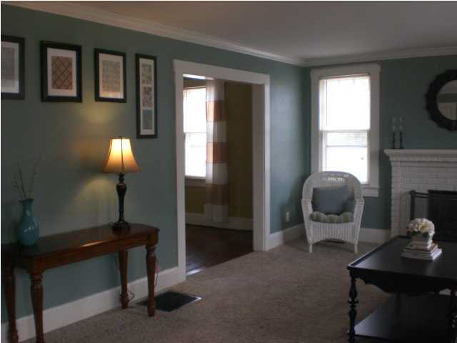 203 Cypress St, Newburgh, IN 47630 photo 3