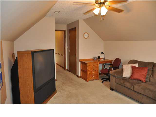 6835 Kolb Dr, Evansville, IN 47715 photo 19