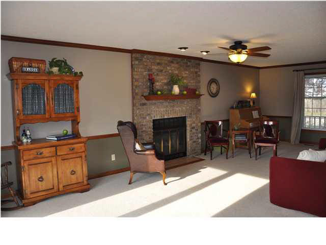 6835 Kolb Dr, Evansville, IN 47715 photo 5