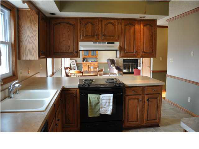6835 Kolb Dr, Evansville, IN 47715 photo 9