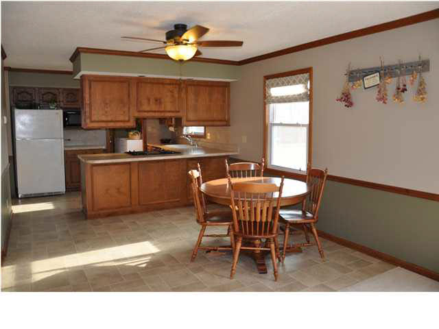 6835 Kolb Dr, Evansville, IN 47715 photo 7
