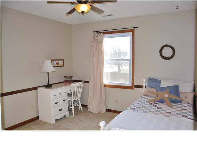 6835 Kolb Dr, Evansville, IN 47715 photo 17