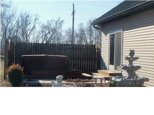 8214 S 100 E, Washington, IN 47501 photo 20