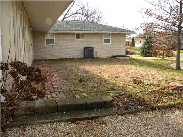 726 Outer Gray St, Newburgh, IN 47630 photo 14