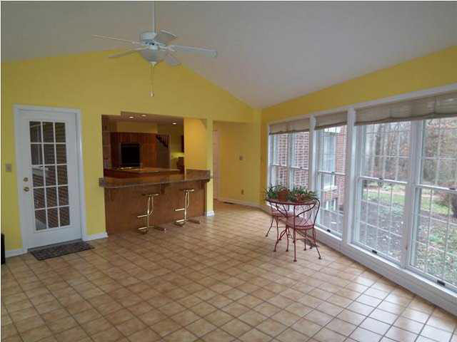 1225 Spring Creek Dr, Evansville, IN 47710 photo 11