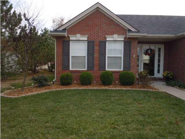 5871 Kevin Ct, Newburgh, IN 47630 photo 2