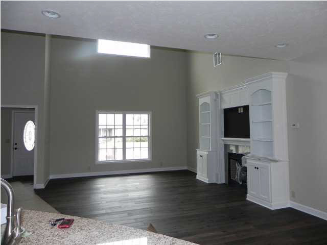 8737 Yorktown Rd, Evansville, IN 47725 photo 6