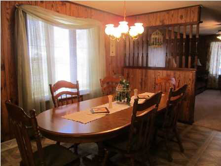 301 S First St, Petersburg, IN 47567 photo 4