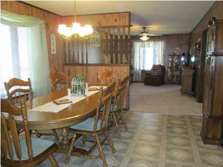 301 S First St, Petersburg, IN 47567 photo 5