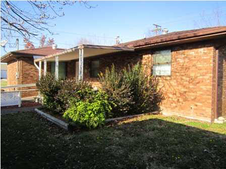 301 S First St, Petersburg, IN 47567 photo 7