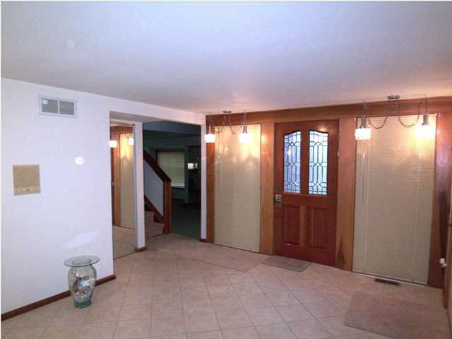8299 Yorkridge Dr, Newburgh, IN 47630 photo 3