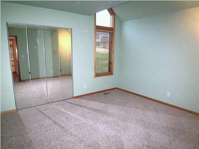 8299 Yorkridge Dr, Newburgh, IN 47630 photo 10