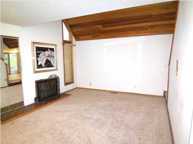 8299 Yorkridge Dr, Newburgh, IN 47630 photo 6