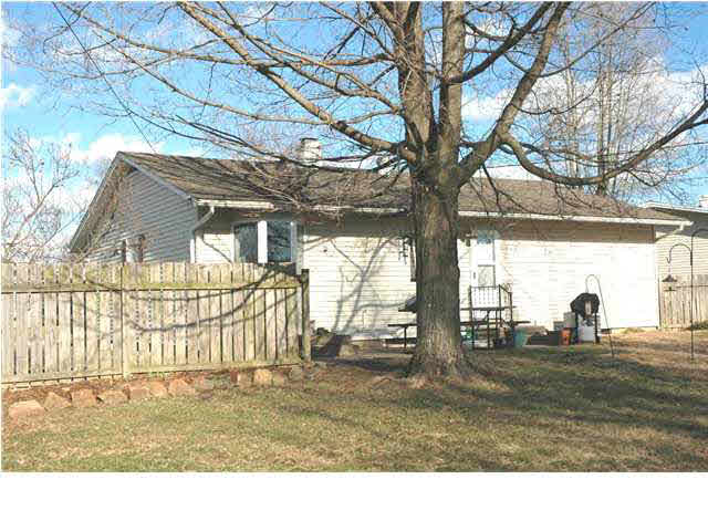 2509 Alois Ct, Jasper, IN 47546 photo 2